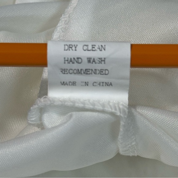 Miholl sz M White Blouse Lined Floral Laced Off The Shoulder NWOT Fairy - Picture 8 of 13